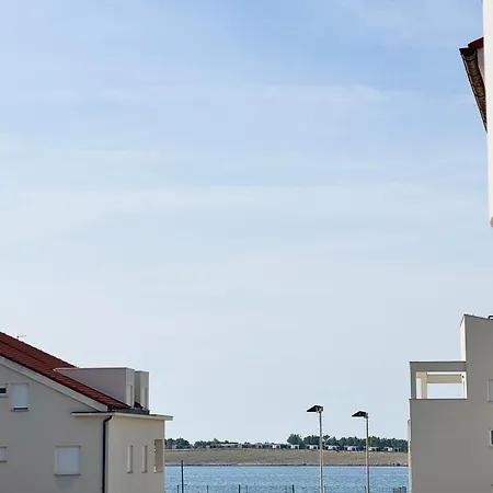 Roky Appartement Povljana